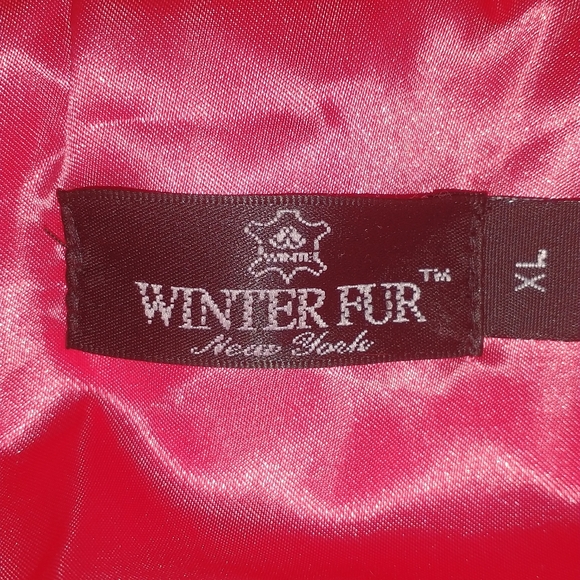 Gently used 100% Rex rabbit fur bomber jacket with hood - Picture 3 of 6